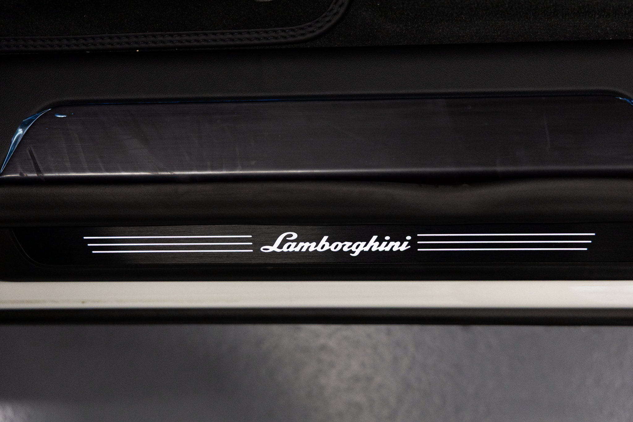 2026 Lamborghini Urus SE - Photo 33