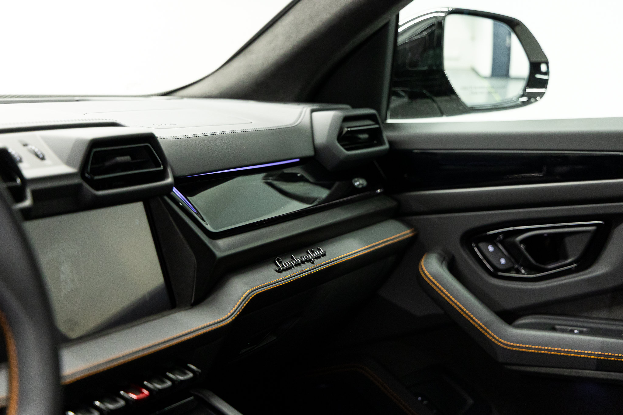 2026 Lamborghini Urus SE - Photo 41