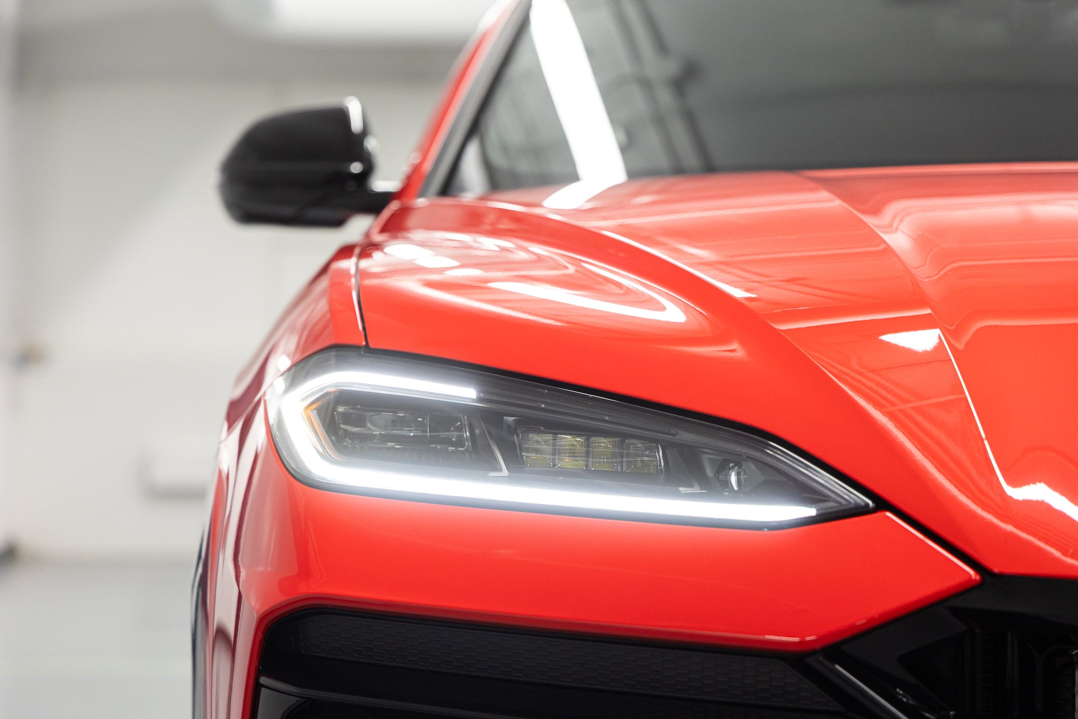 2026 Lamborghini Urus SE - Photo 12