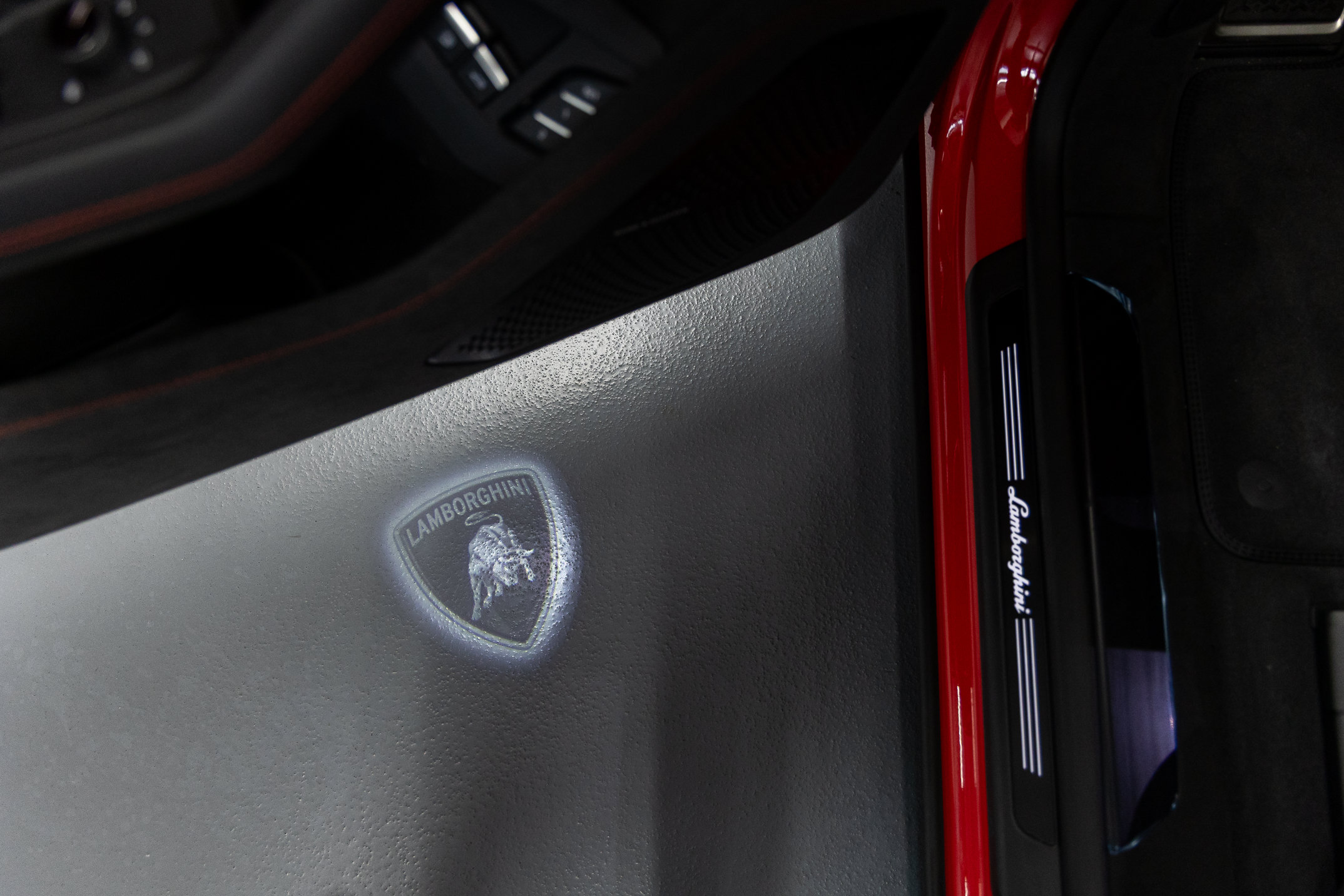 2026 Lamborghini Urus SE - Photo 56