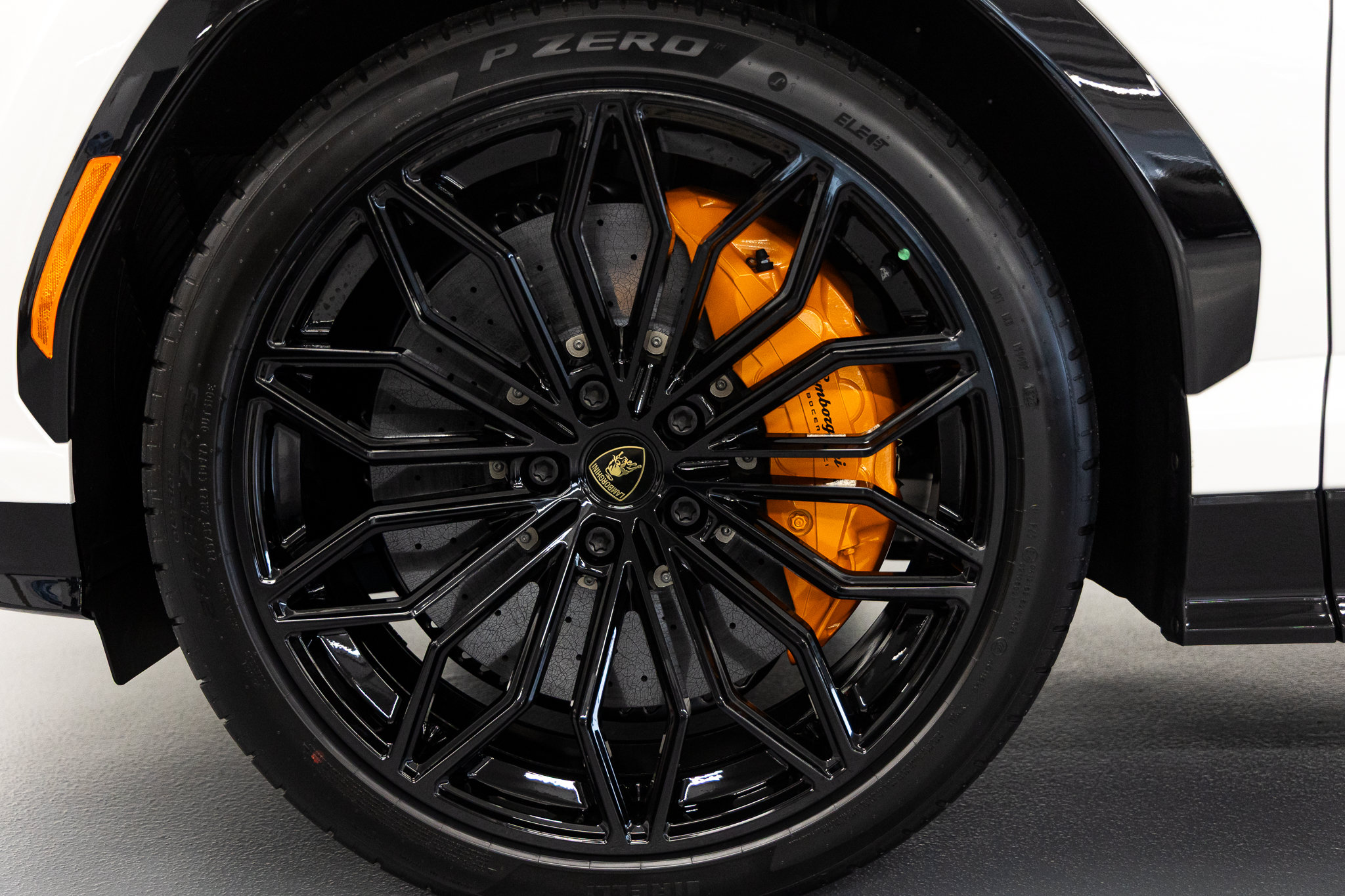 2026 Lamborghini Urus SE - Photo 20