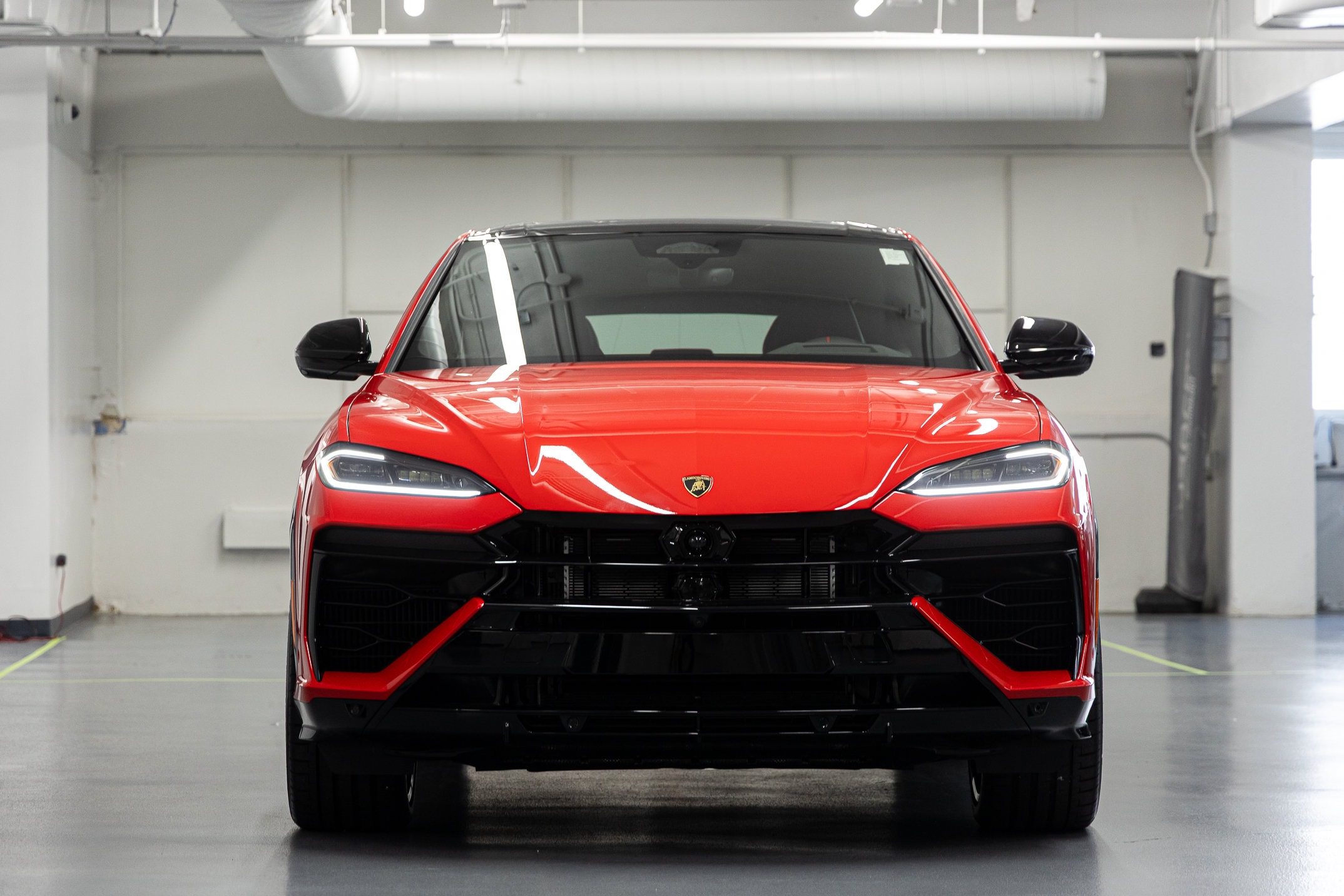 2026 Lamborghini Urus SE - Photo 11