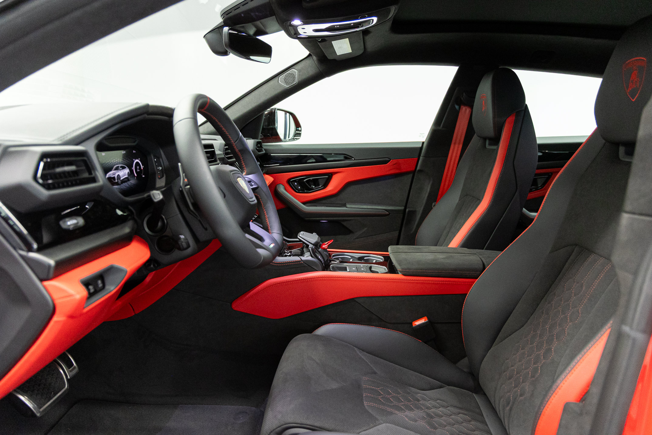 2026 Lamborghini Urus SE - Photo 28