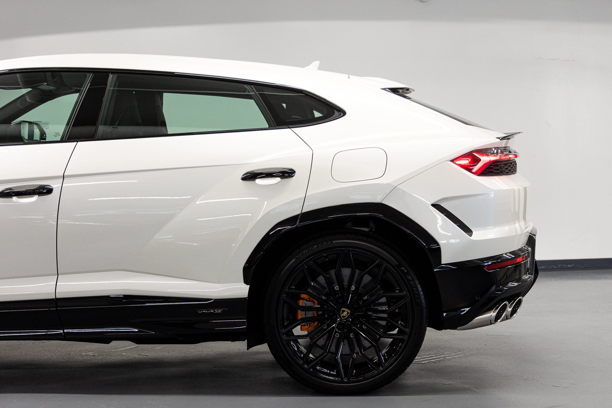 2026 Lamborghini Urus SE - Photo 19