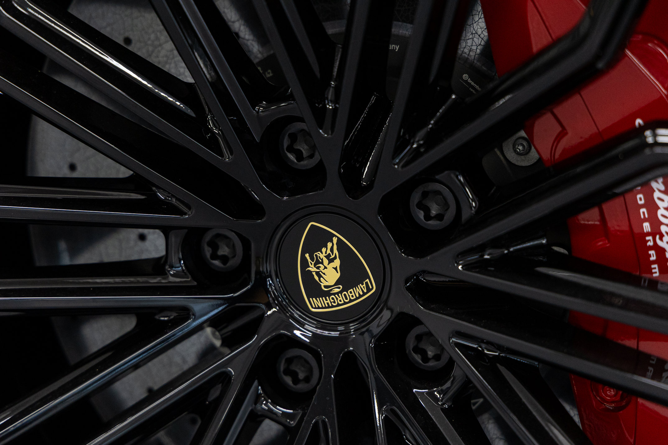 2026 Lamborghini Urus SE - Photo 22