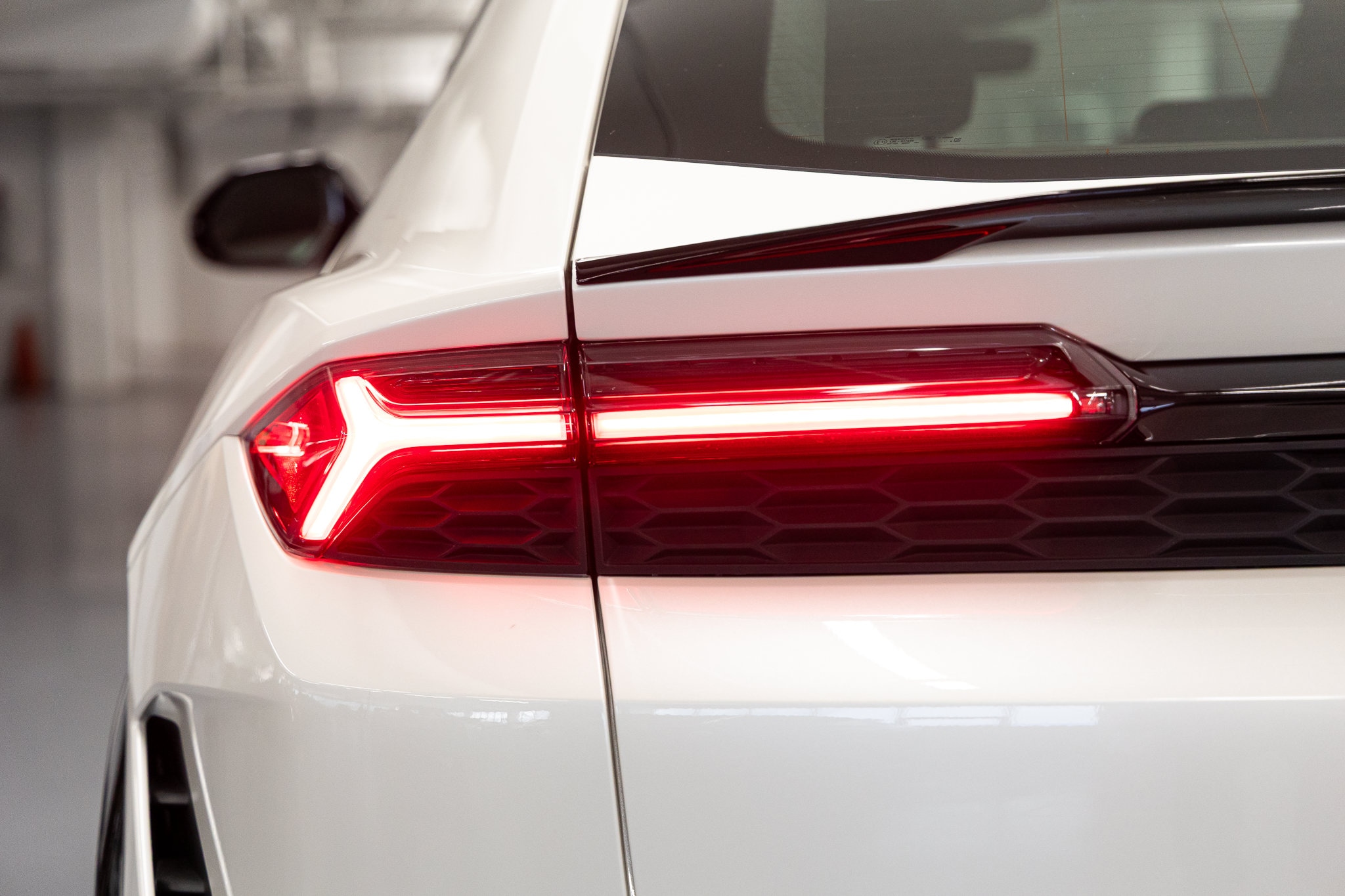 2026 Lamborghini Urus SE - Photo 24