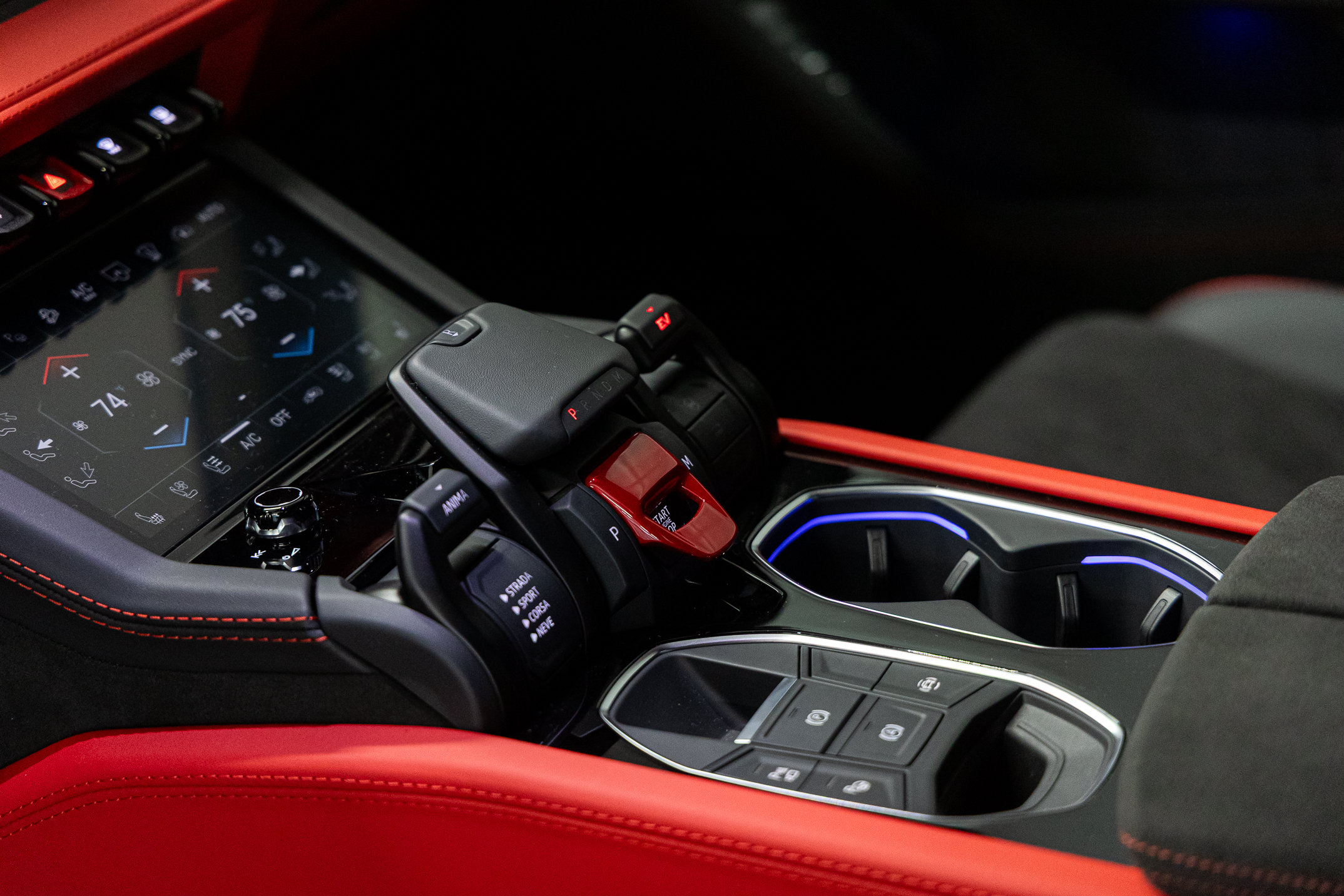 2026 Lamborghini Urus SE - Photo 36