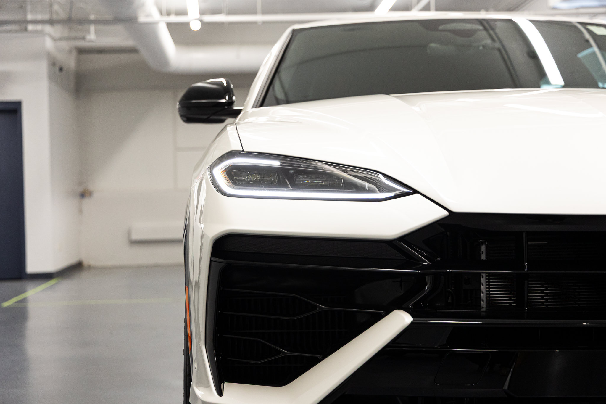 2026 Lamborghini Urus SE - Photo 13