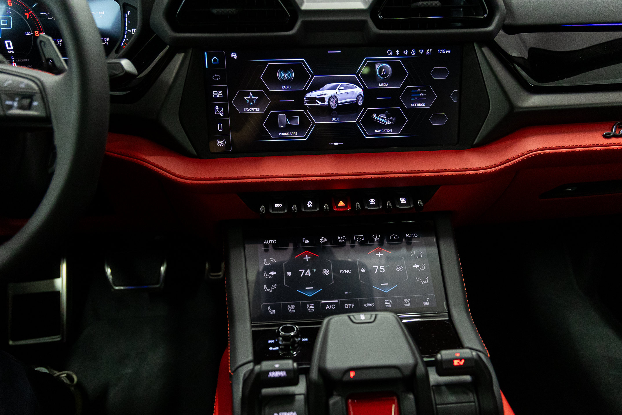 2026 Lamborghini Urus SE - Photo 40