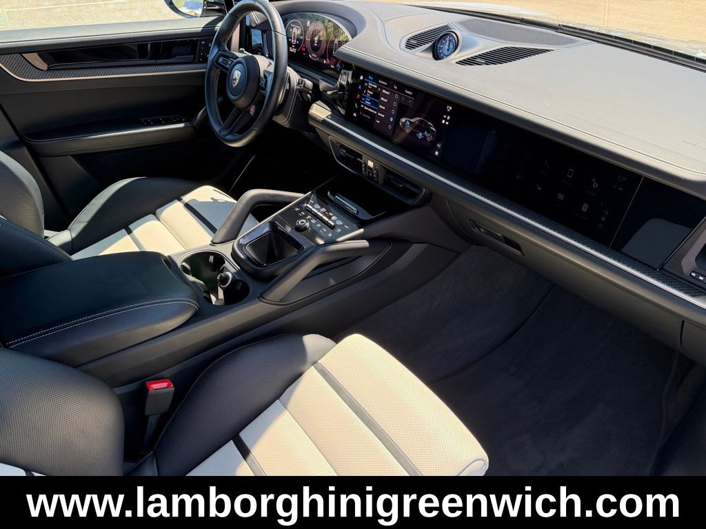 2024 Porsche Cayenne Coupe Turbo GT - Photo 45