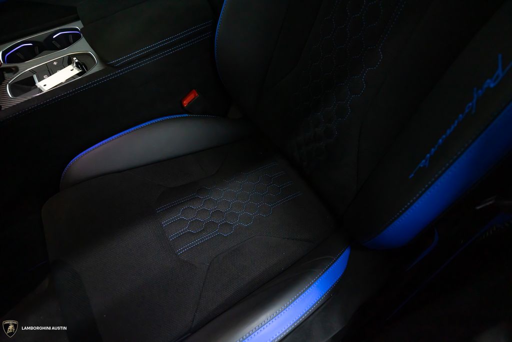 2024 Lamborghini Urus Performante - Photo 26