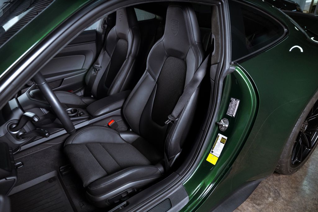 2026 Porsche 911 GT3 - Photo 28