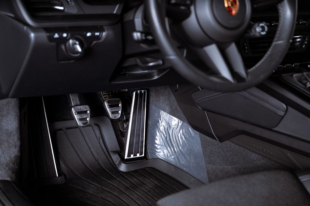 2026 Porsche 911 GT3 - Photo 35
