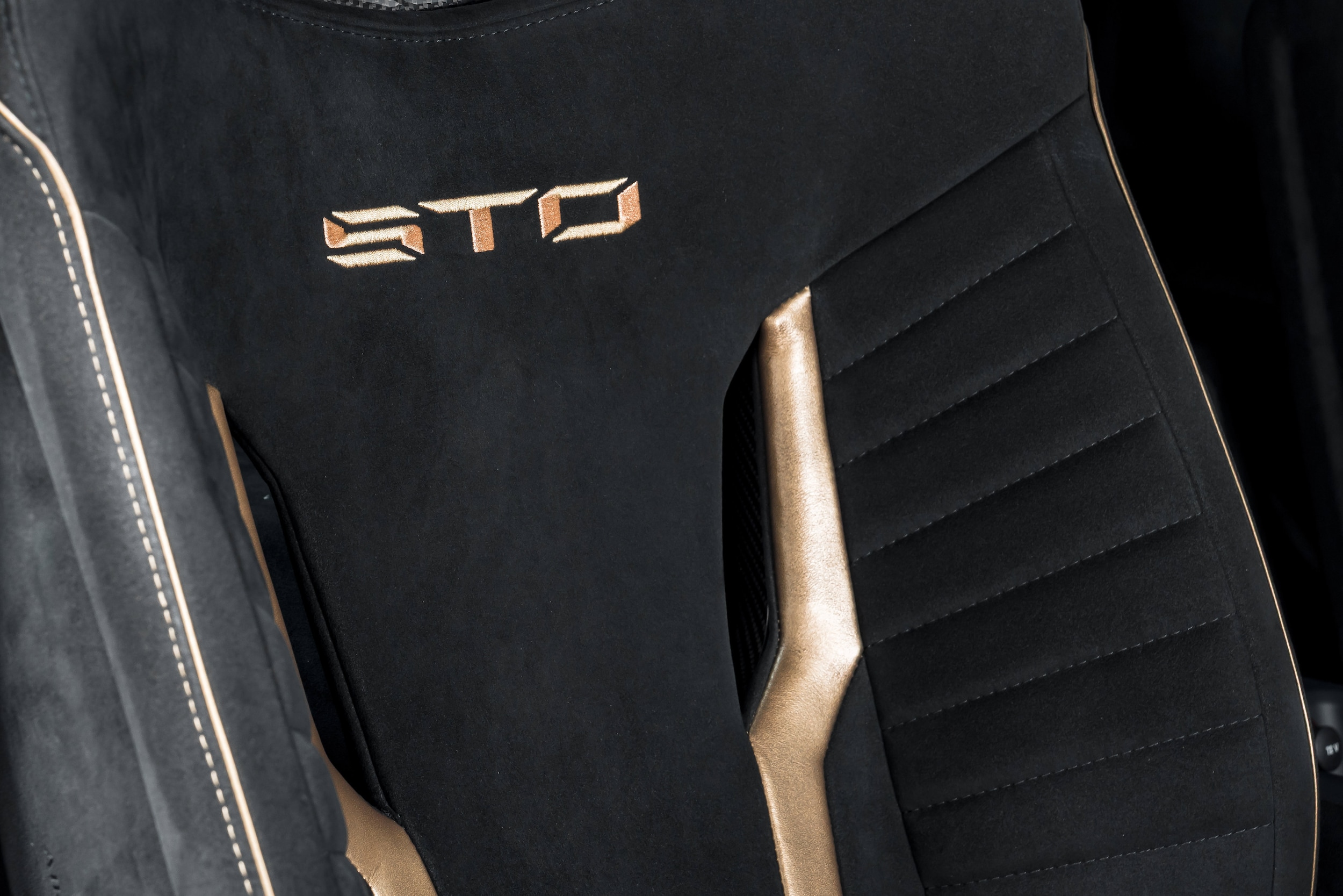 2022 Lamborghini Huracan STO - Photo 33