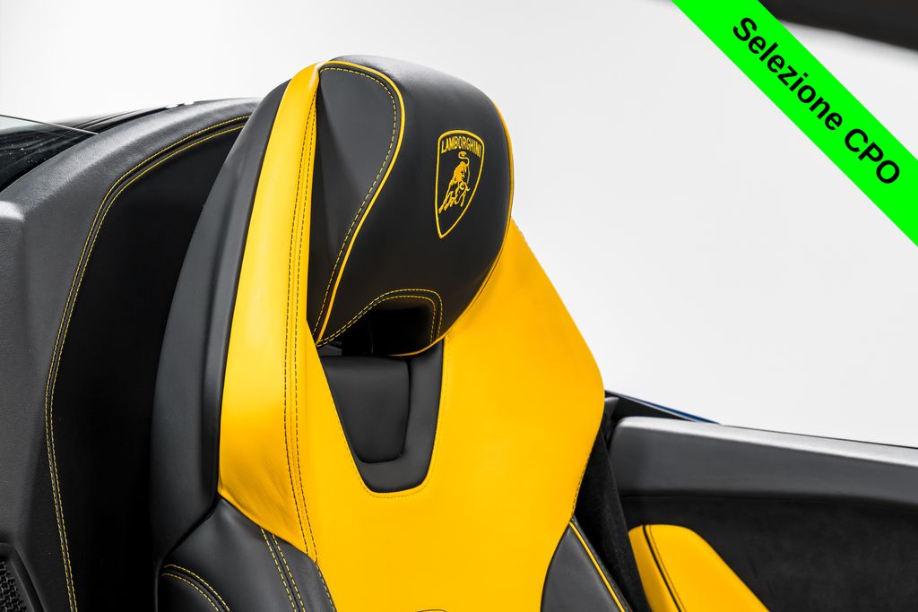 2023 Lamborghini Huracan EVO - Photo 32