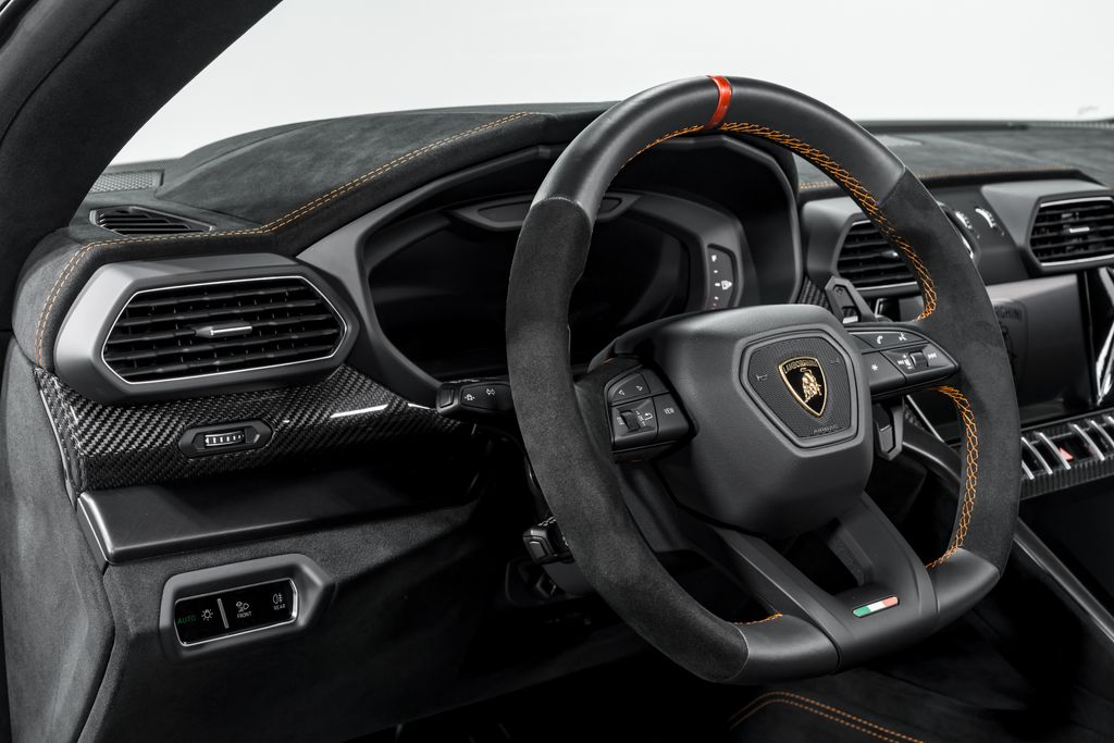 2024 Lamborghini Urus Performante - Photo 13