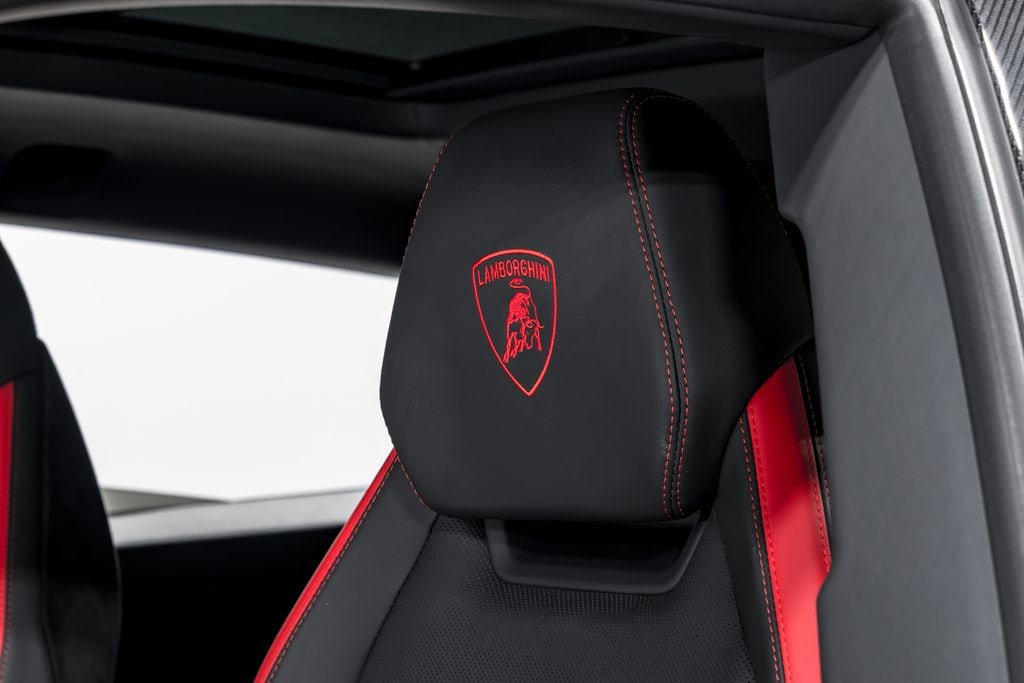 2024 Lamborghini Urus Performante - Photo 20