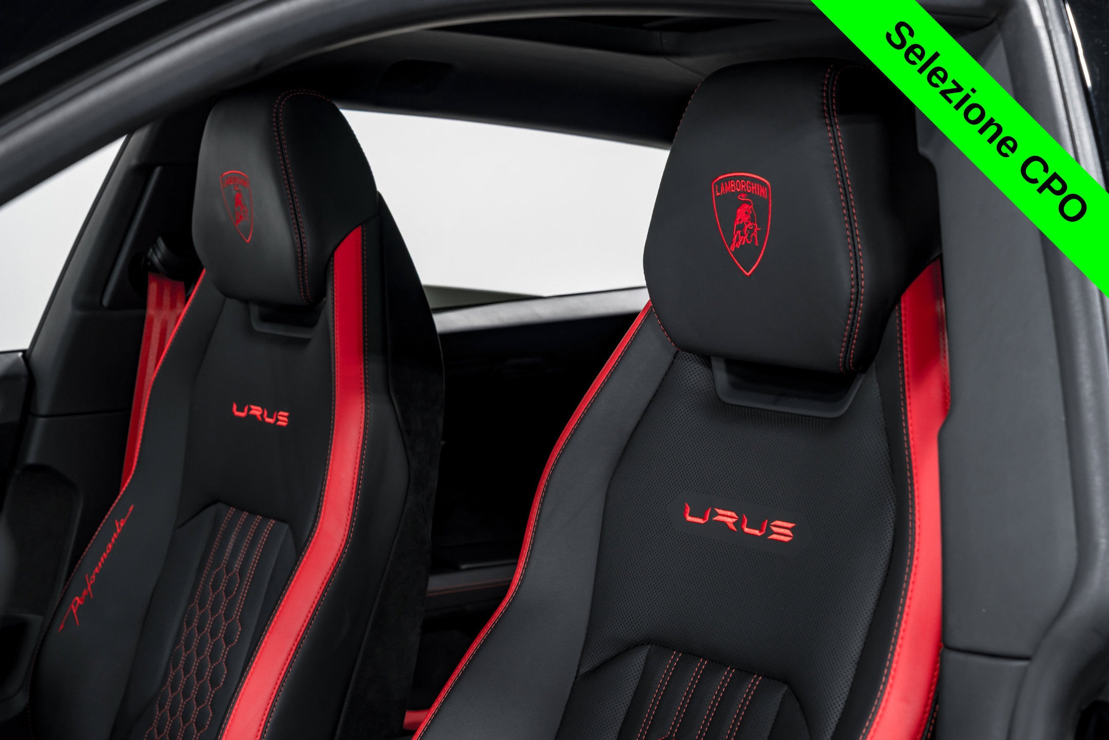 2023 Lamborghini Urus Performante - Photo 21