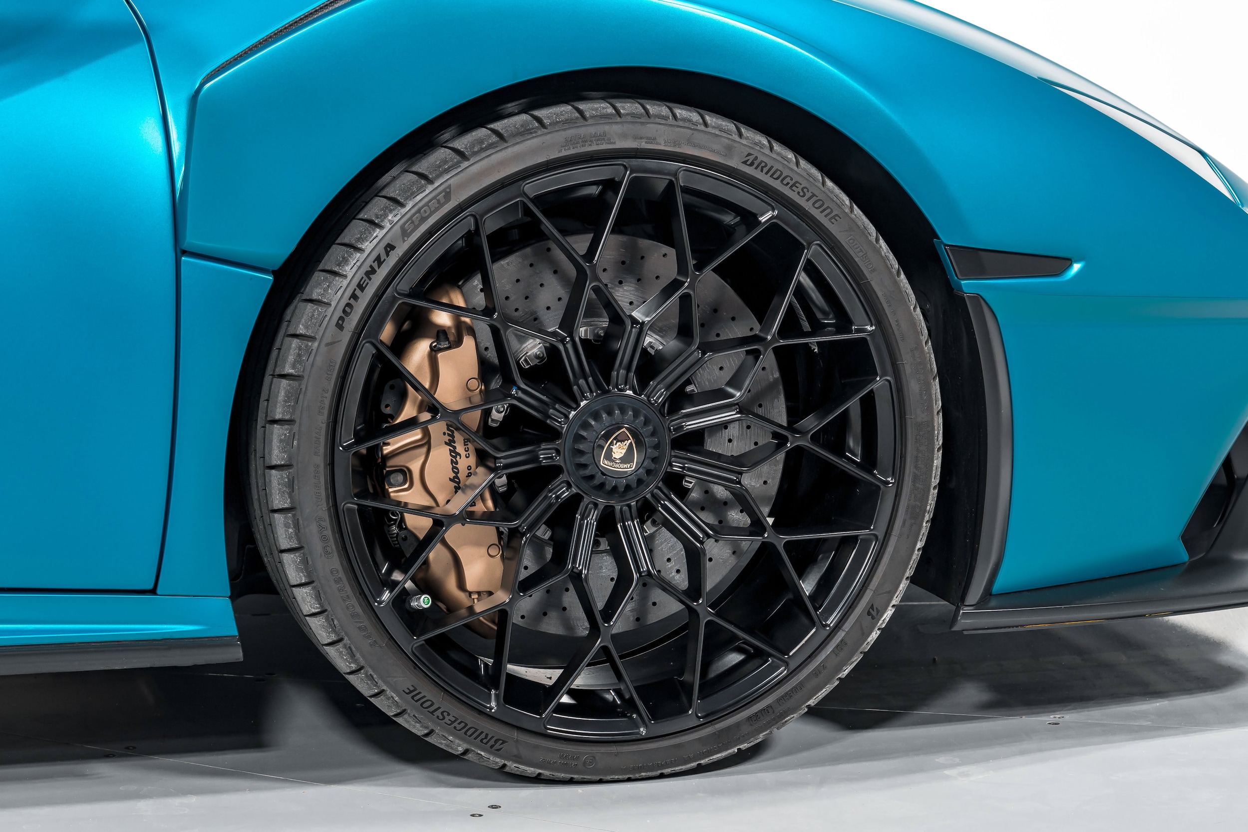 2022 Lamborghini Huracan STO - Photo 44