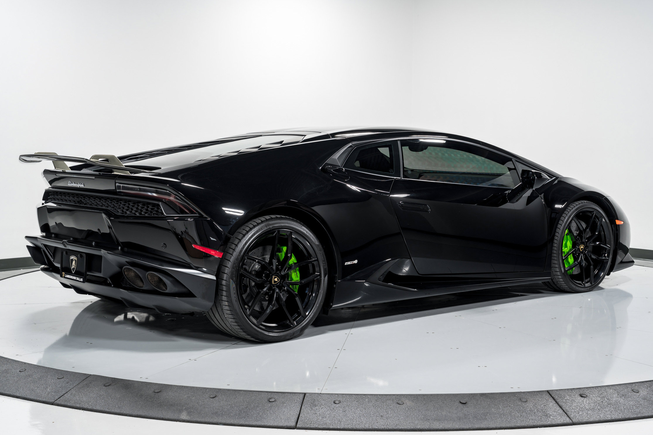 Used 2016 Lamborghini Huracan LP610-4 Coupe
