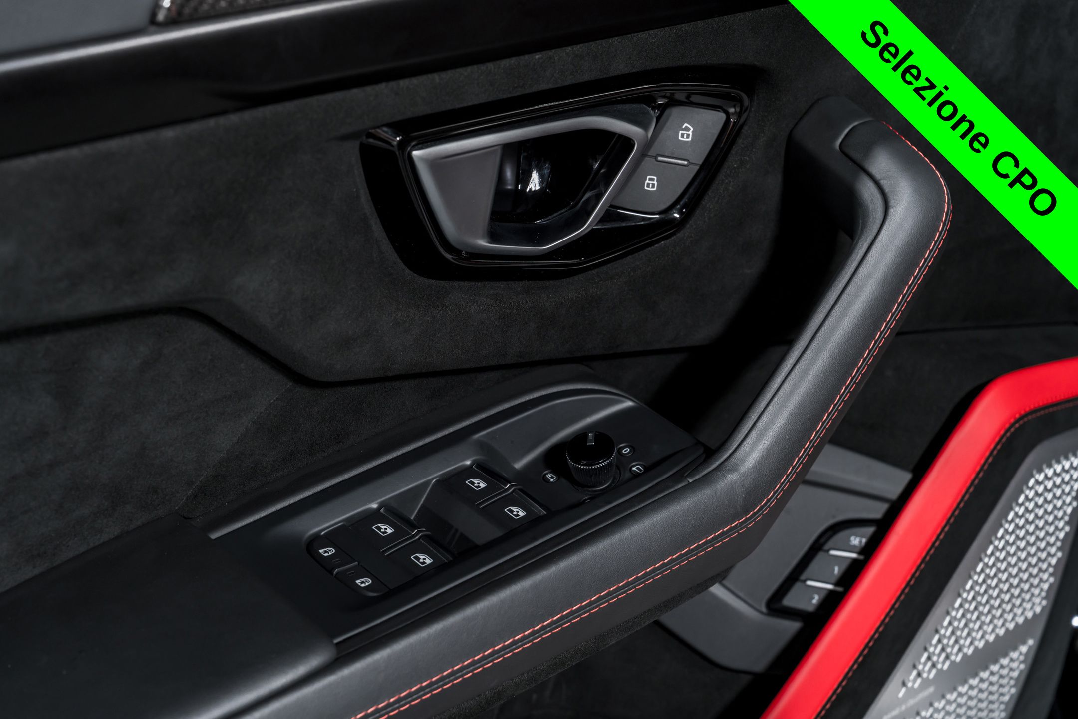 2023 Lamborghini Urus Performante - Photo 11