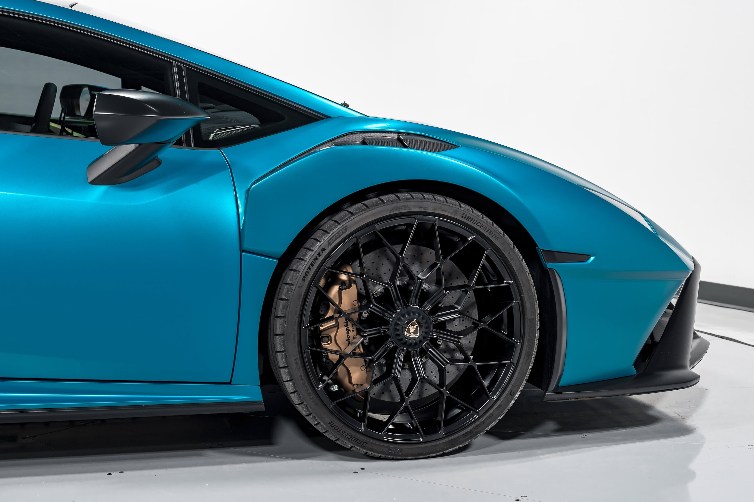 2022 Lamborghini Huracan STO - Photo 43