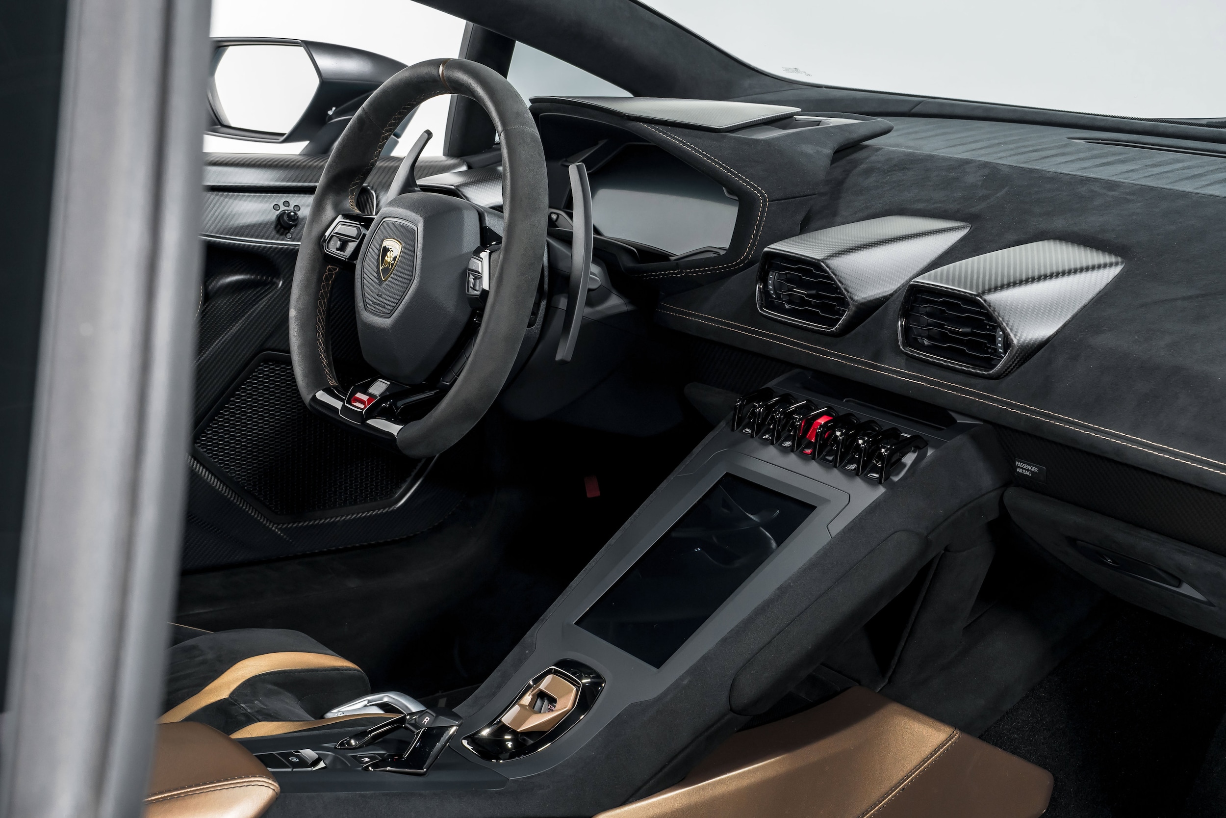 2022 Lamborghini Huracan STO - Photo 24