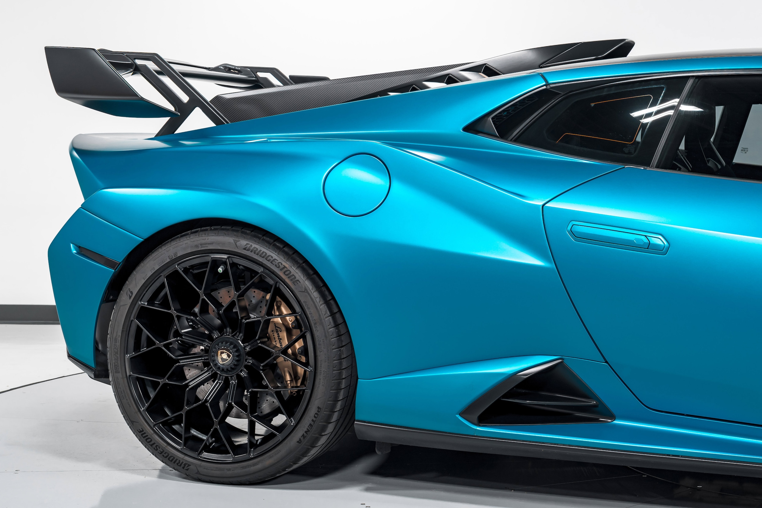 2022 Lamborghini Huracan STO - Photo 45