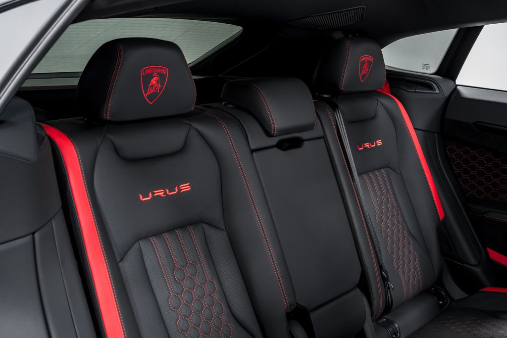 2024 Lamborghini Urus Performante - Photo 34