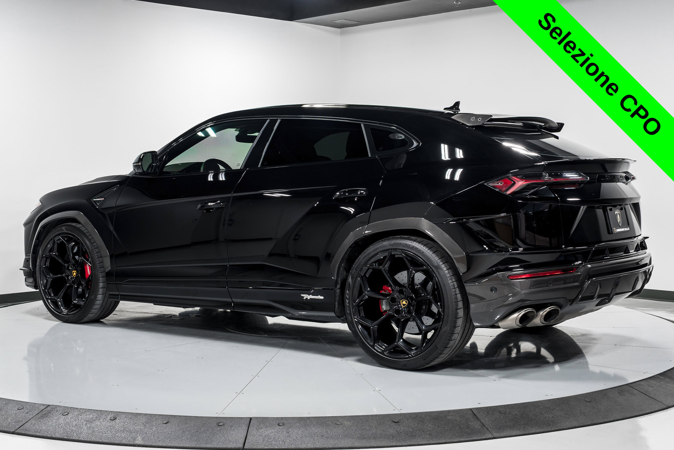 2023 Lamborghini Urus Performante - Photo 6