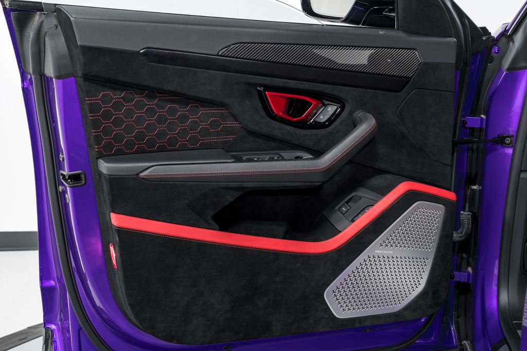 2024 Lamborghini Urus Performante - Photo 9