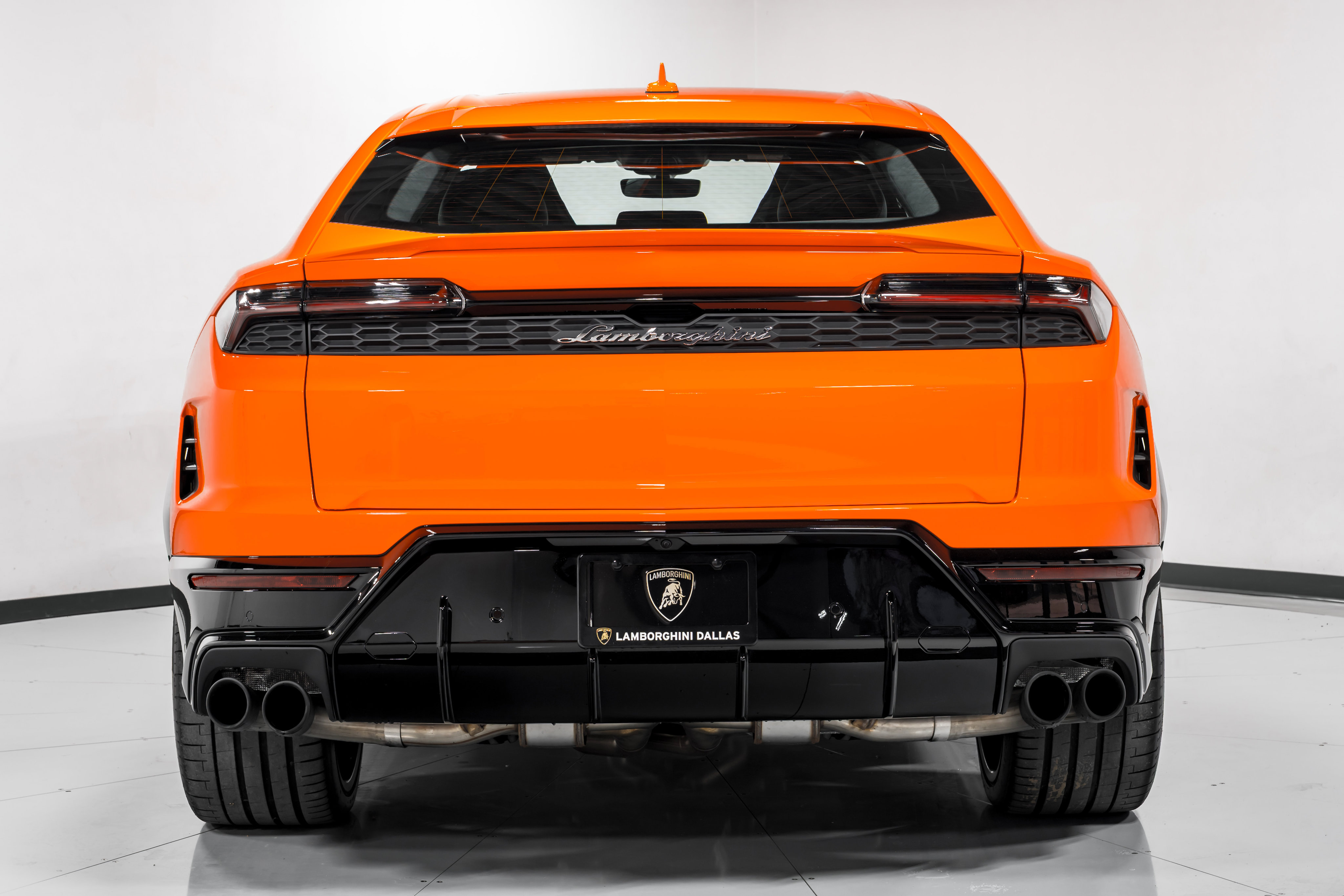 Used 2025 Lamborghini Urus SE SUV