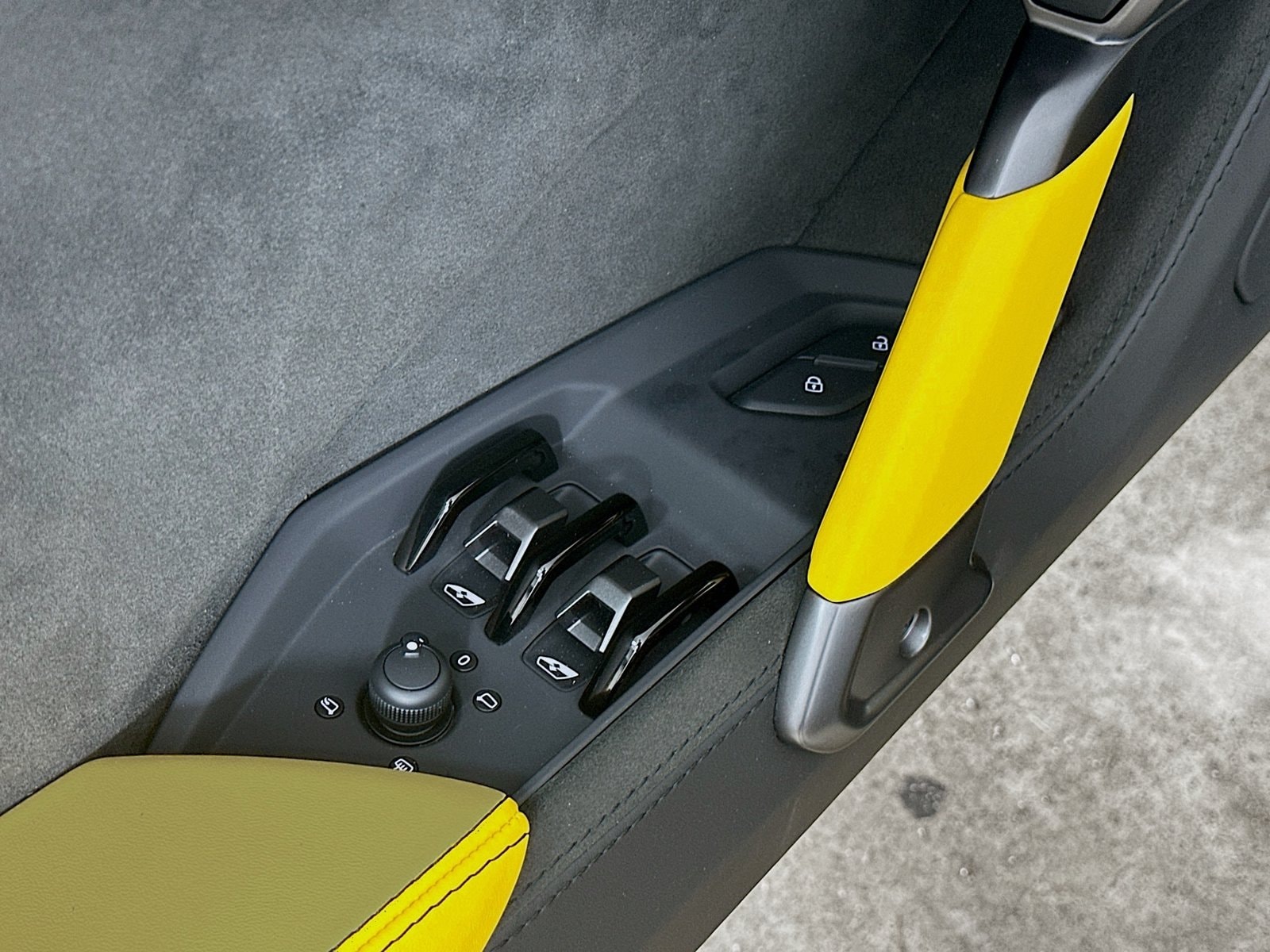 2026 Lamborghini Temerario Base - Photo 17