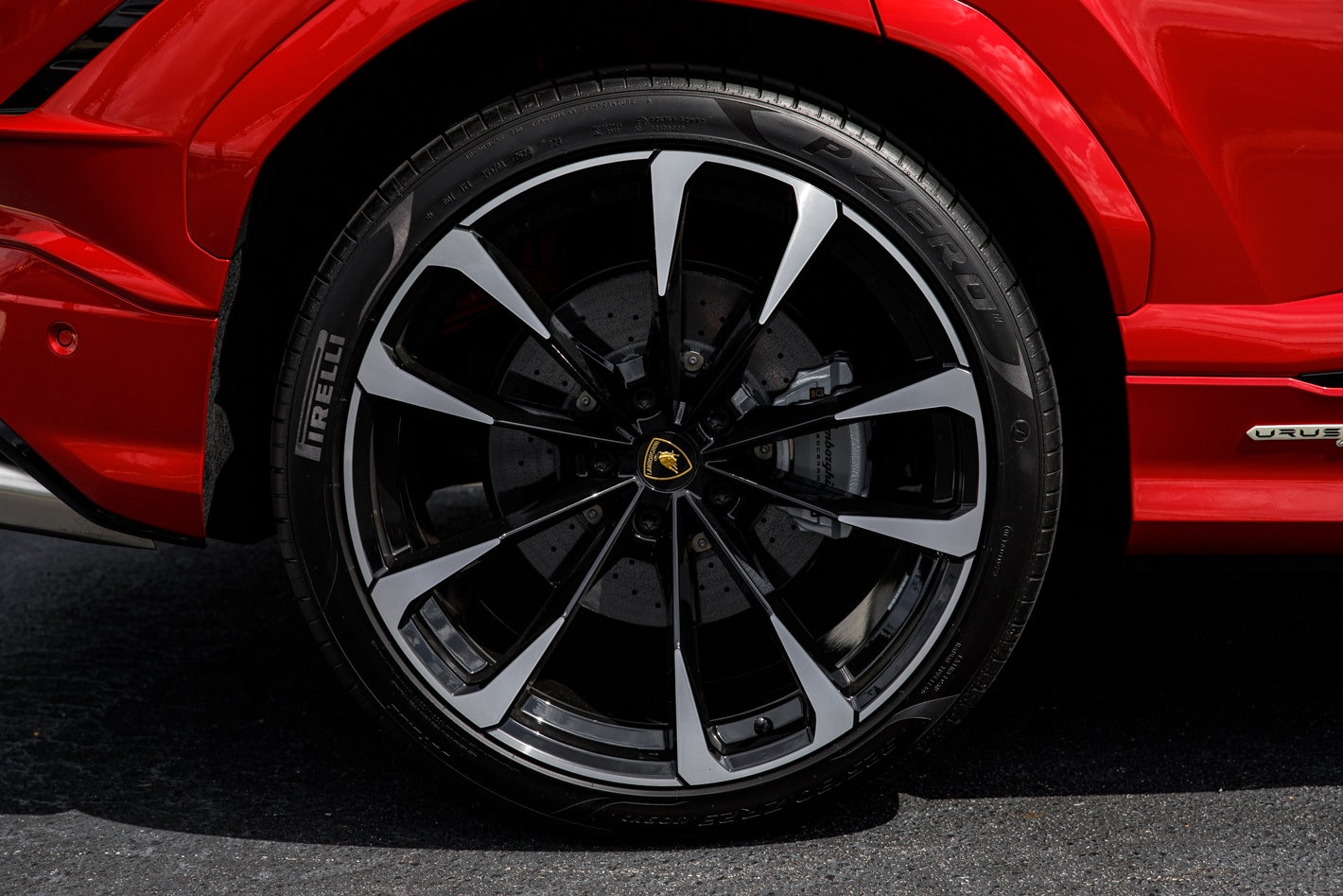 2024 Lamborghini Urus S - Photo 21
