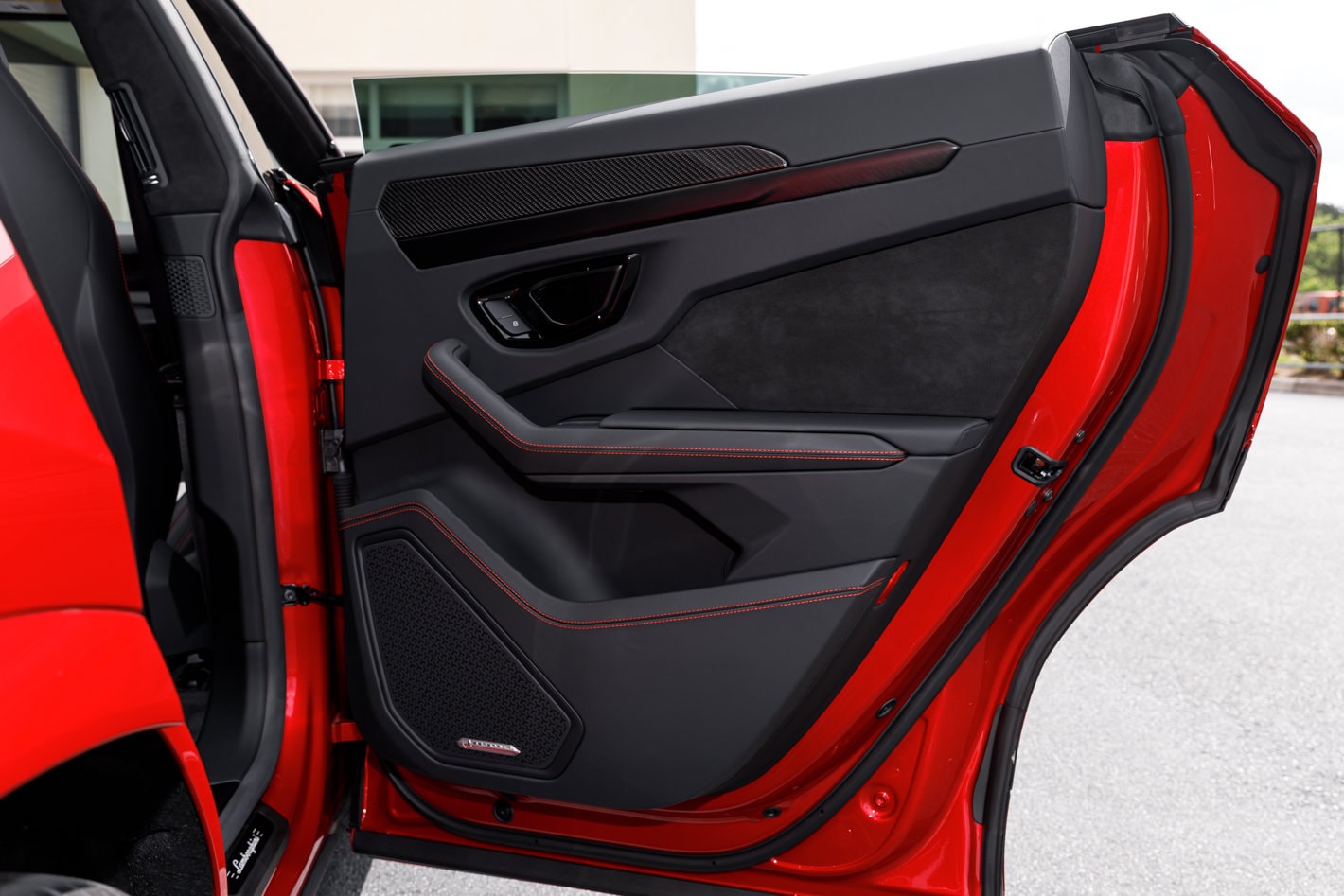 2024 Lamborghini Urus S - Photo 43