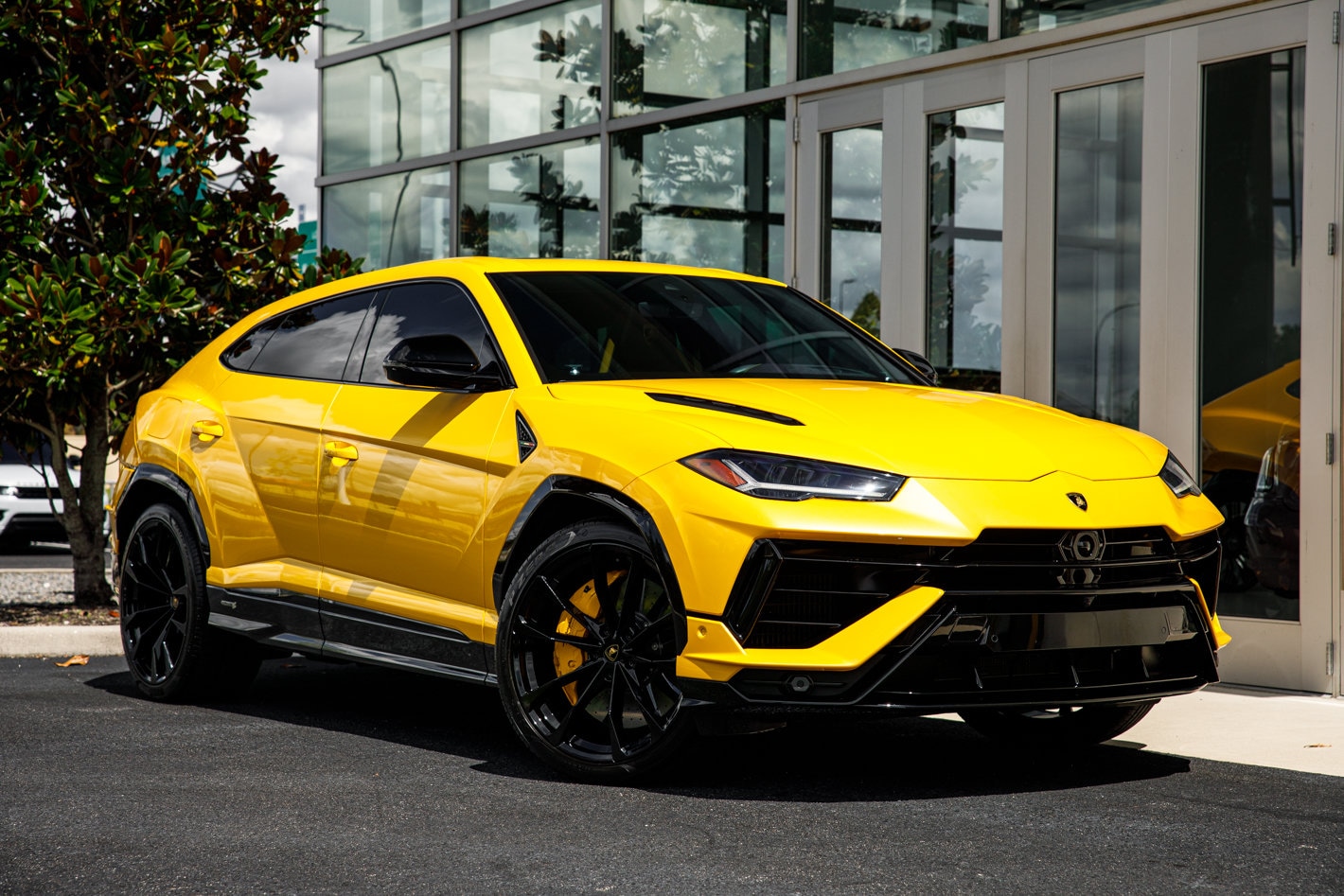2024 Lamborghini Urus S - Photo 25