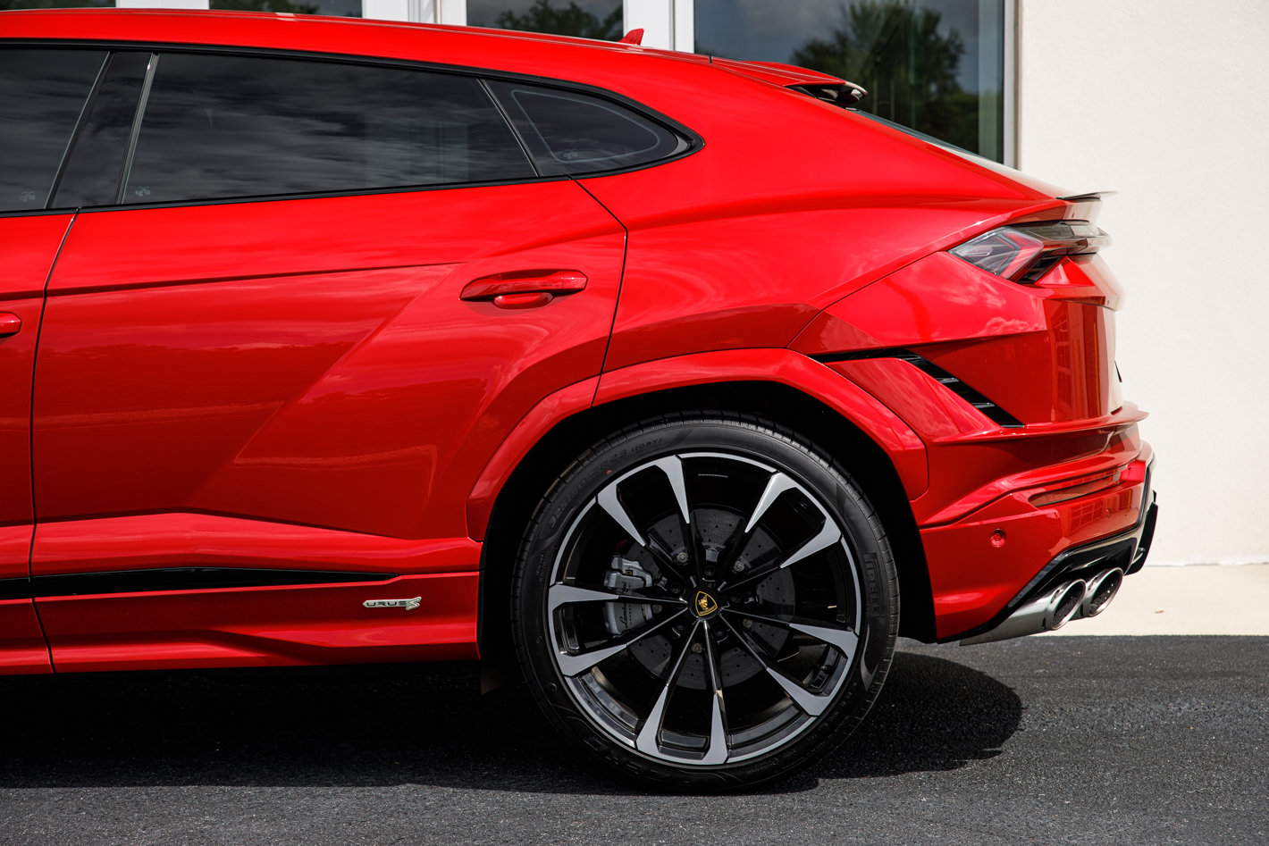 2024 Lamborghini Urus S - Photo 11