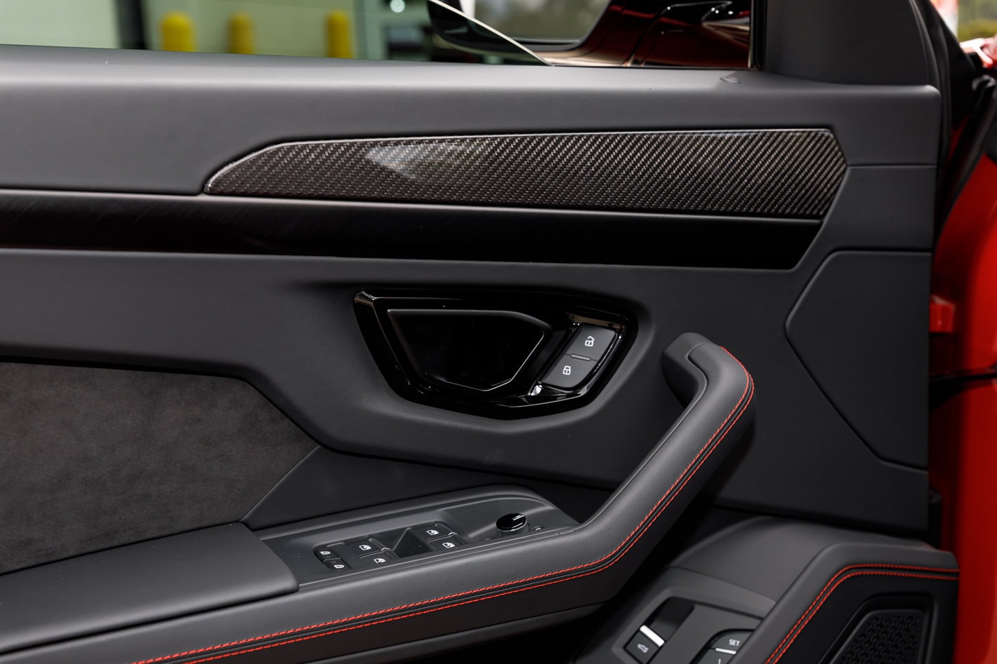 2024 Lamborghini Urus S - Photo 26