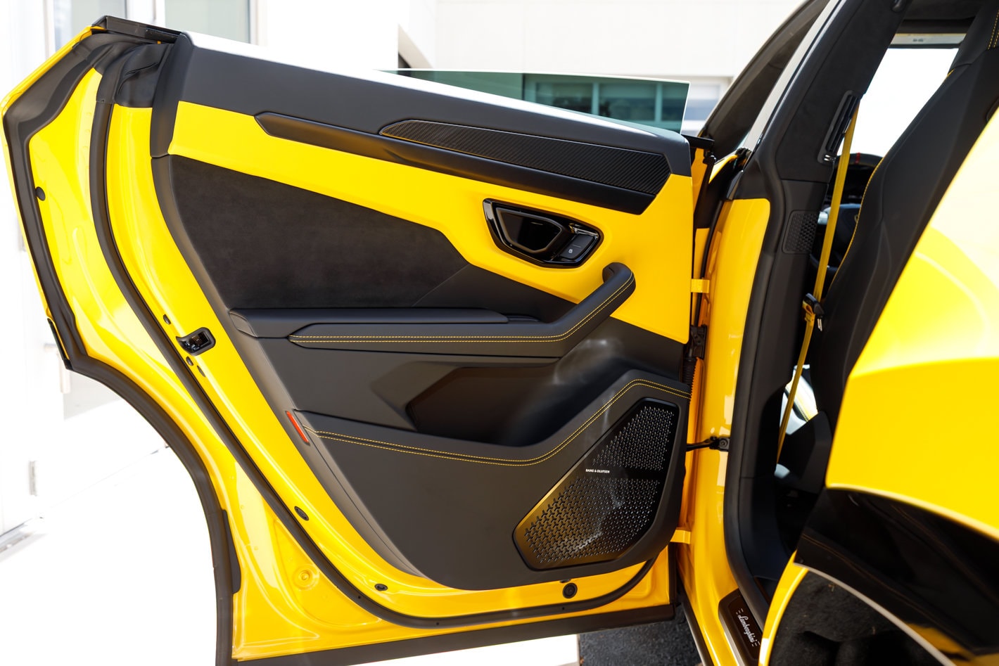 2024 Lamborghini Urus S - Photo 35