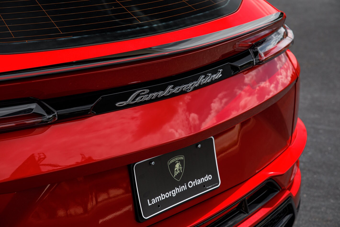 2024 Lamborghini Urus S - Photo 14
