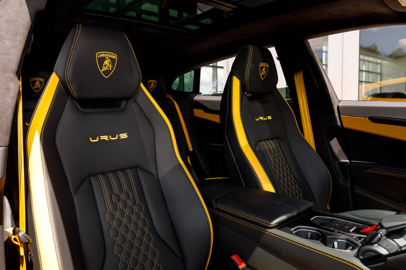 2024 Lamborghini Urus S - Photo 43