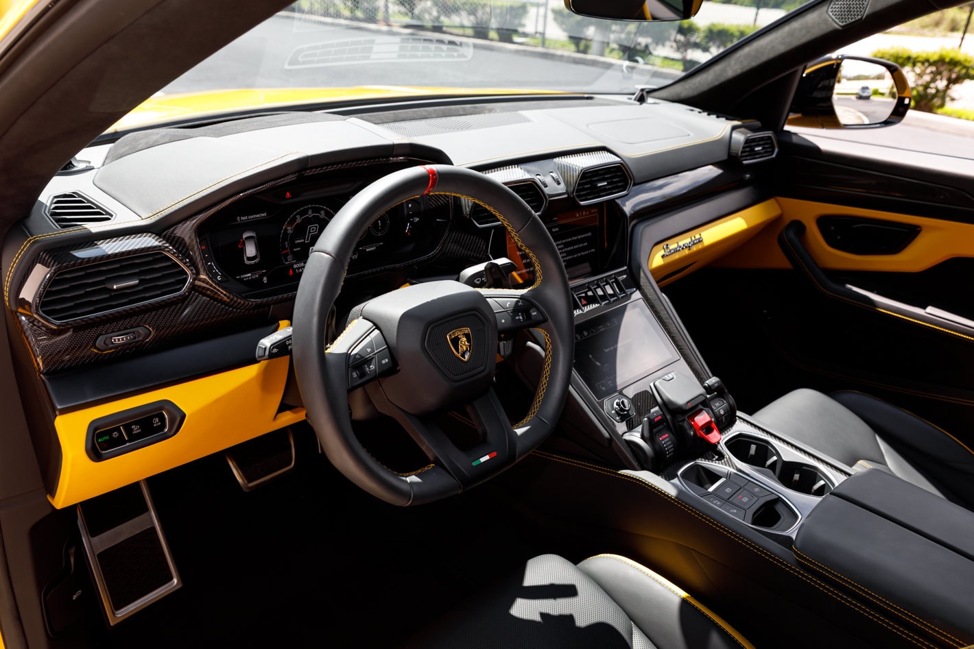 2024 Lamborghini Urus S - Photo 31