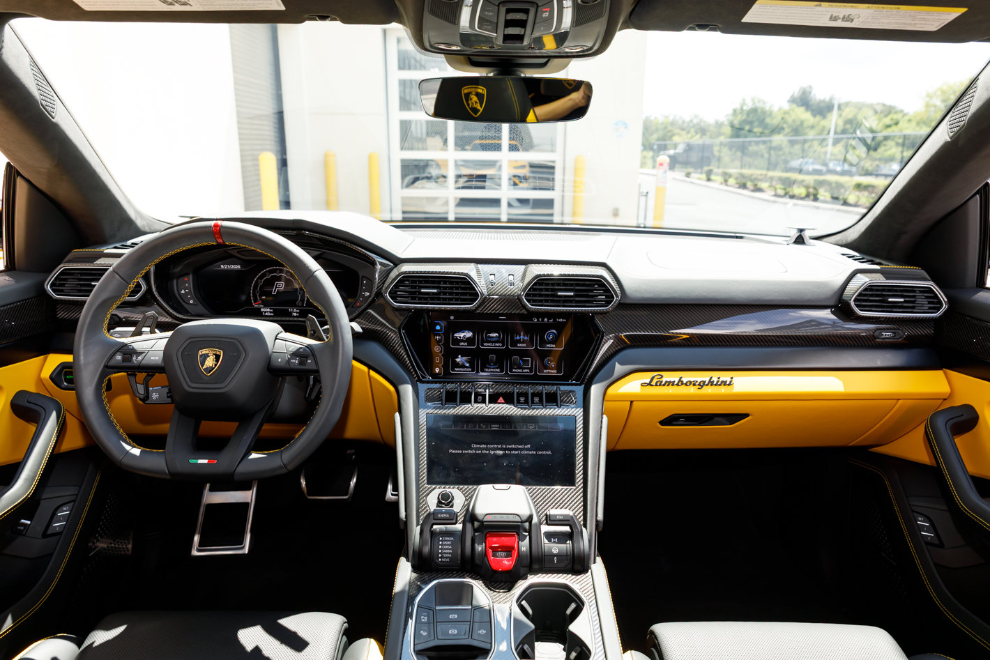 2024 Lamborghini Urus S - Photo 39