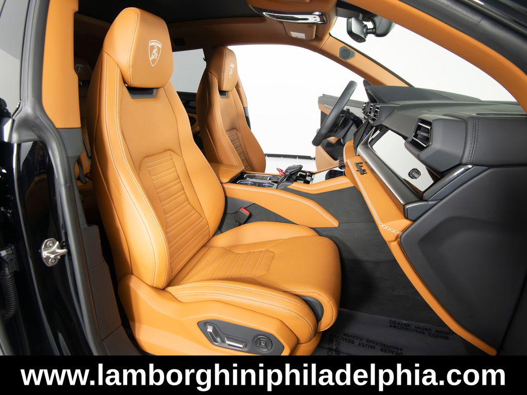 2025 Lamborghini Urus SE - Photo 35