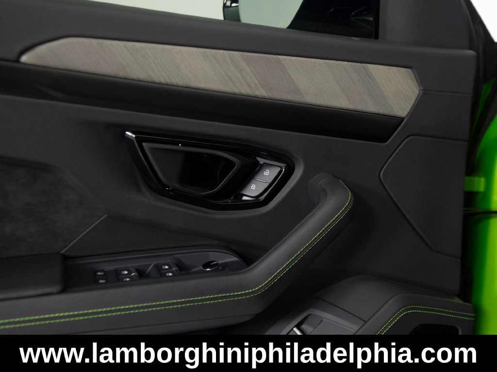 2023 Lamborghini Urus S - Photo 13