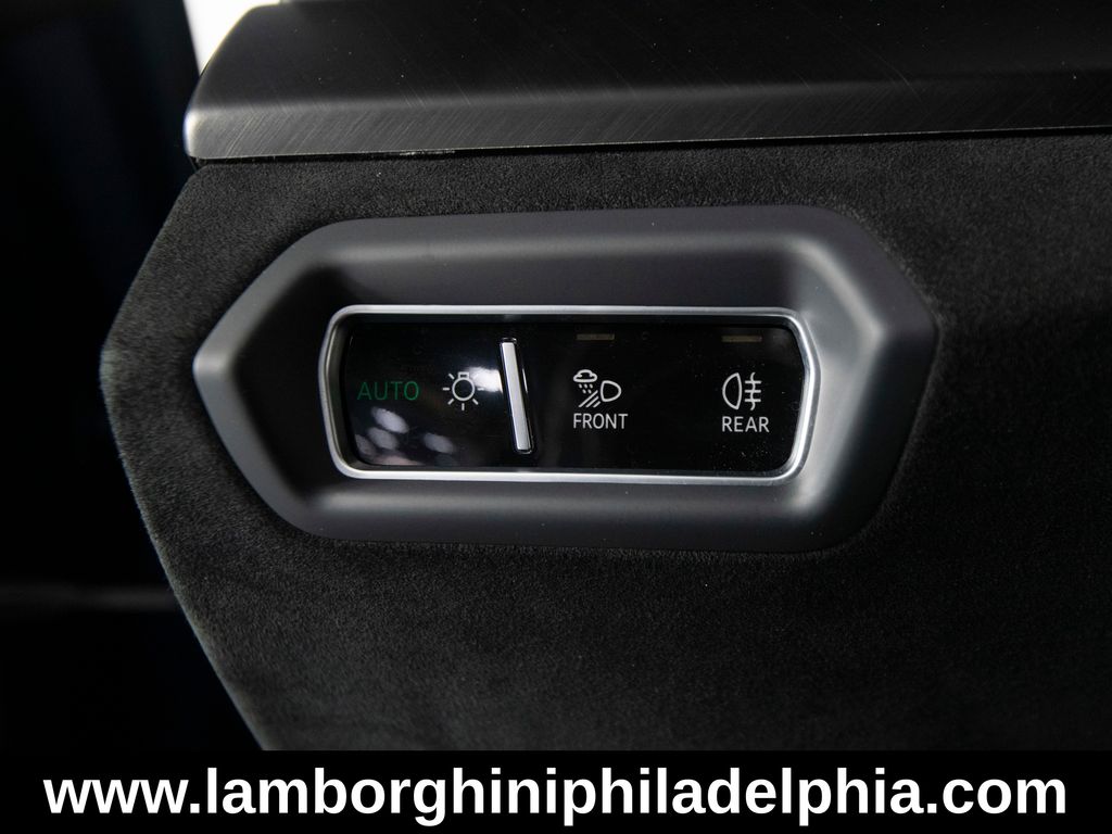 2023 Lamborghini Urus Performante - Photo 23