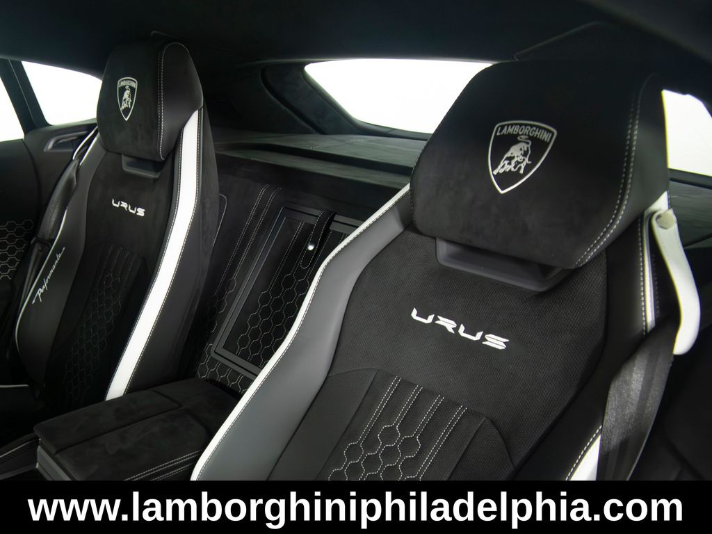 2023 Lamborghini Urus Performante - Photo 44