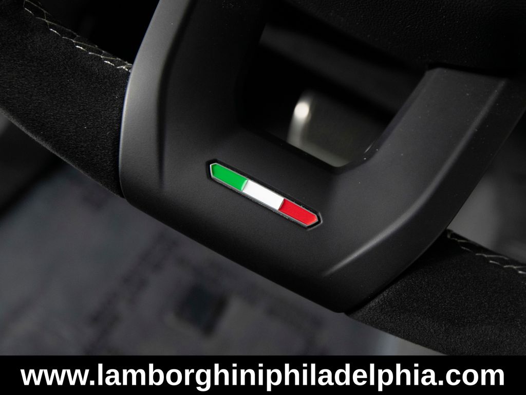 2023 Lamborghini Urus Performante - Photo 22