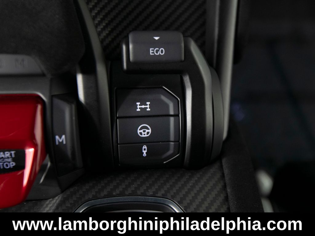 2023 Lamborghini Urus Performante - Photo 32