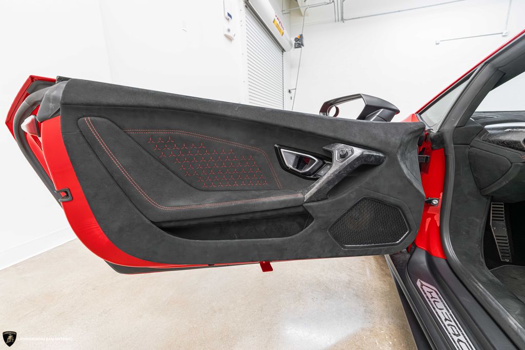 2018 Lamborghini Huracan Performante - Photo 32